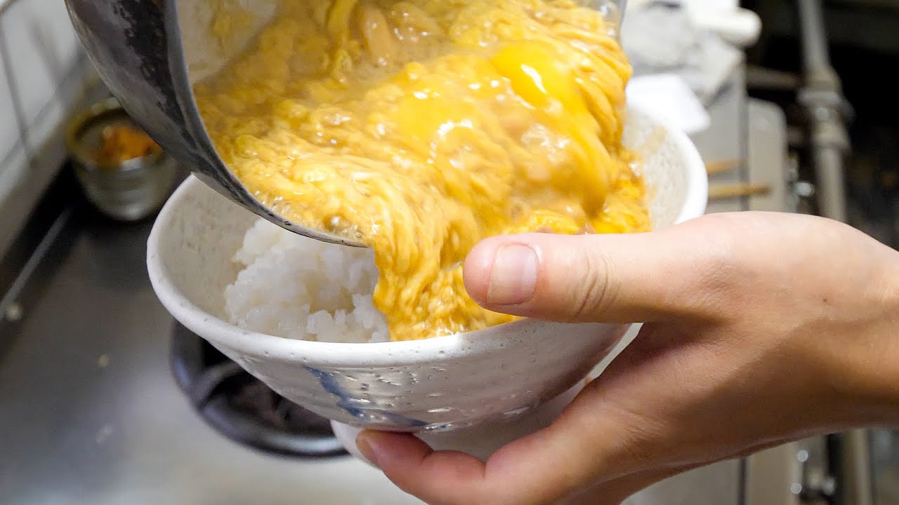 【究極の親子丼】大衆そば屋で一瞬にして胃袋をつかまれた素朴な一杯丨Traditional SOBA Noodles and OYAKODON : Chicken and Egg Bowl