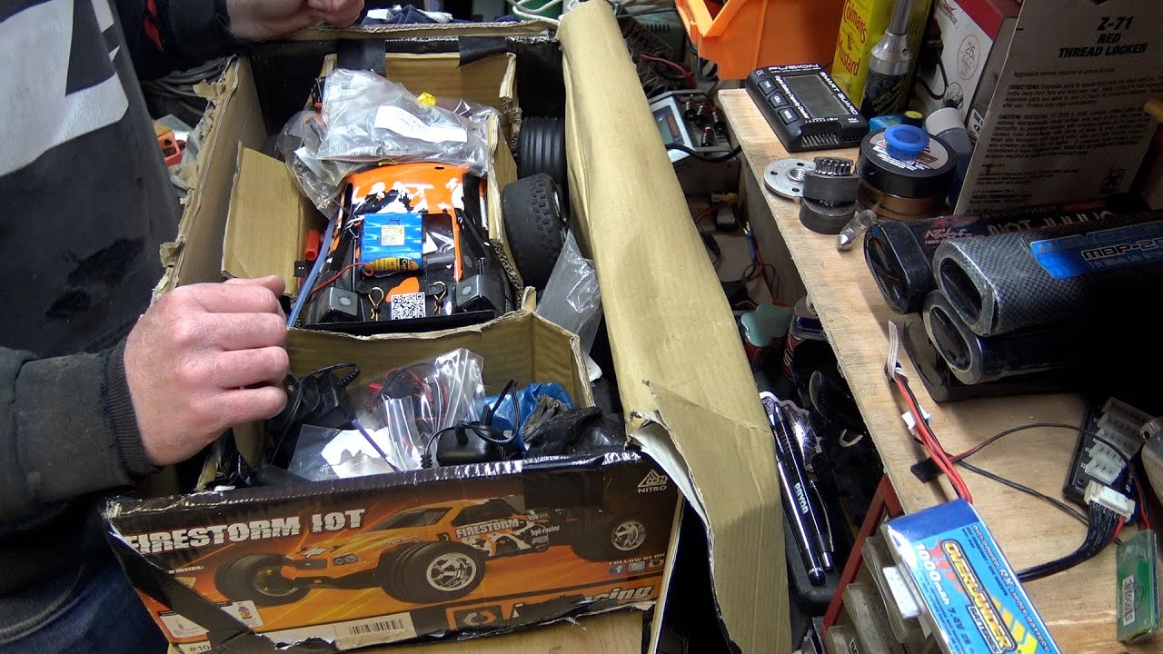 This Nitro RC Car Came From a House Clearance But Will It Run?