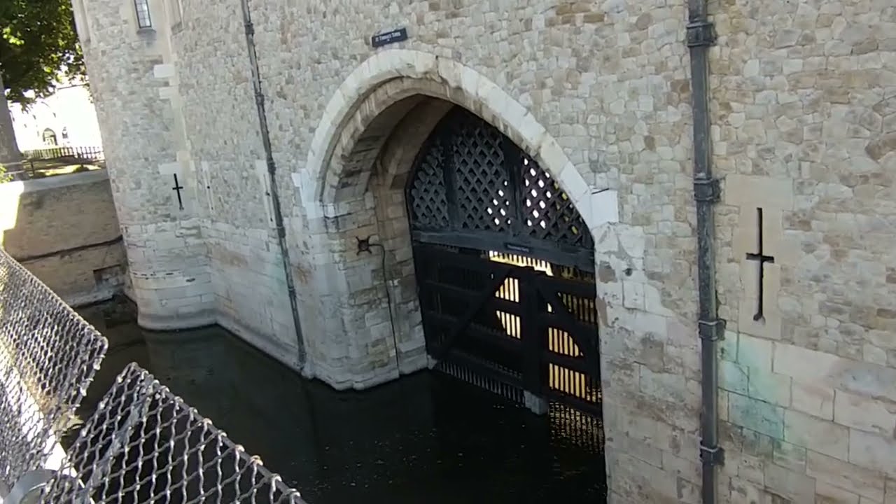 Tower of London - In the footsteps of King Henry VIII, Anne Boleyn and Queen Elizabeth I