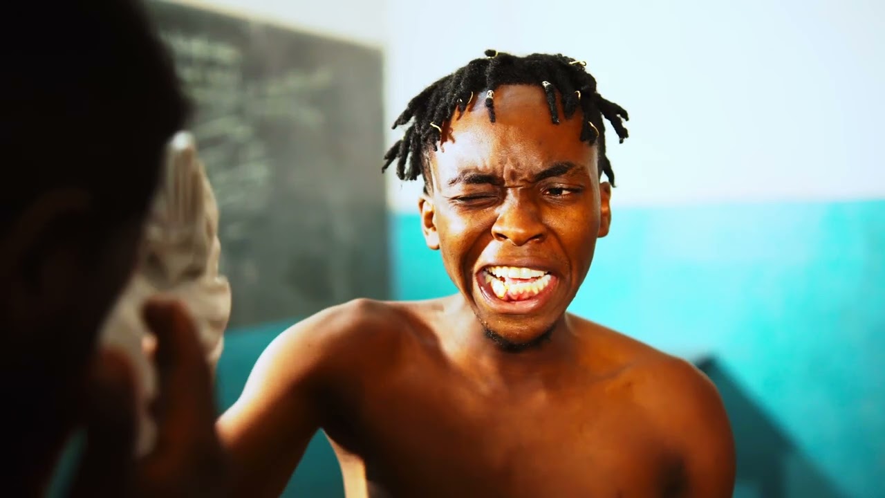 Muhudumu by 12bouls ( officiel vidéo)