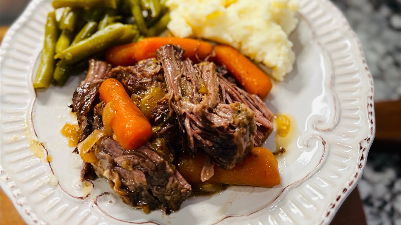 Easy Slow Cooker Pot Roast 