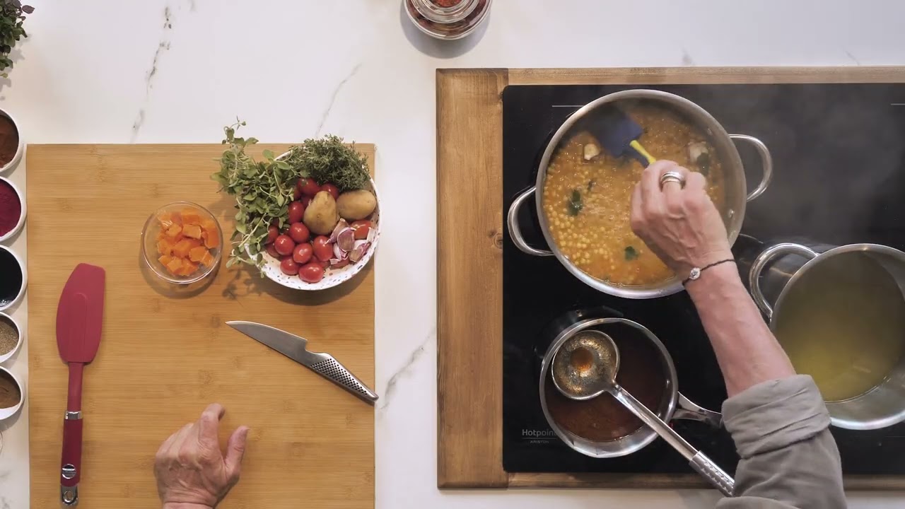 Fregola sarda con molluschi e crostacei | Chef BRUNO BARBIERI
