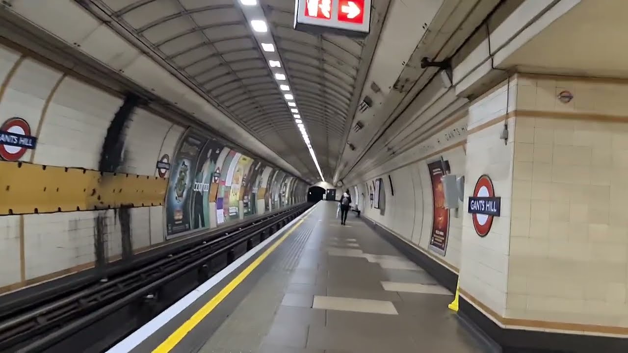 GANTS HILL Tube Station (2022)