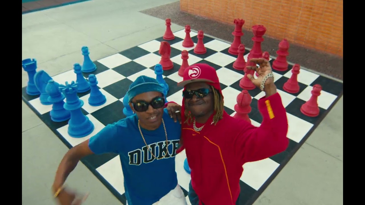 10. DNASTY - Aulas e Cursos (Visualizer) [Da Água Ao Vinho]