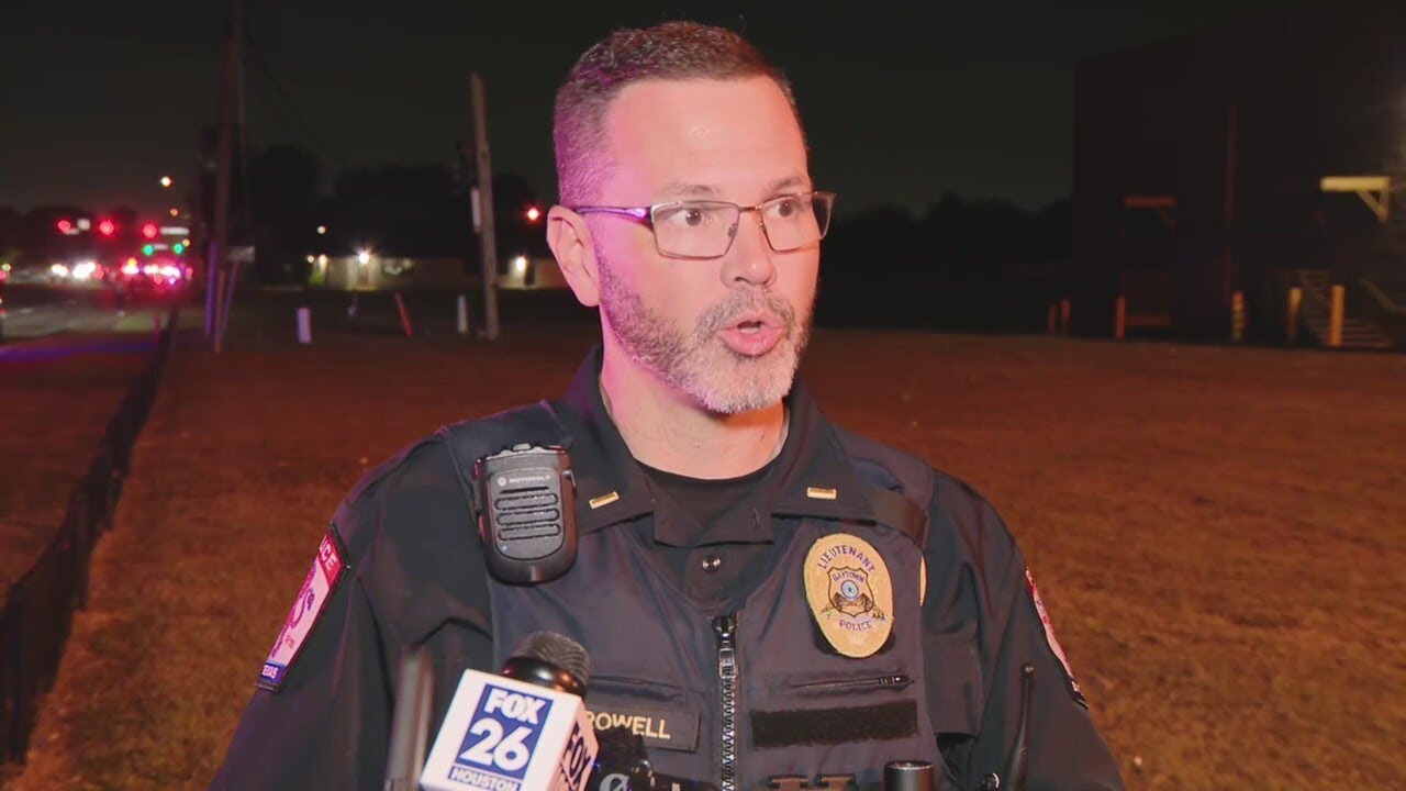 Baytown crashing involving officer, children | Full police report