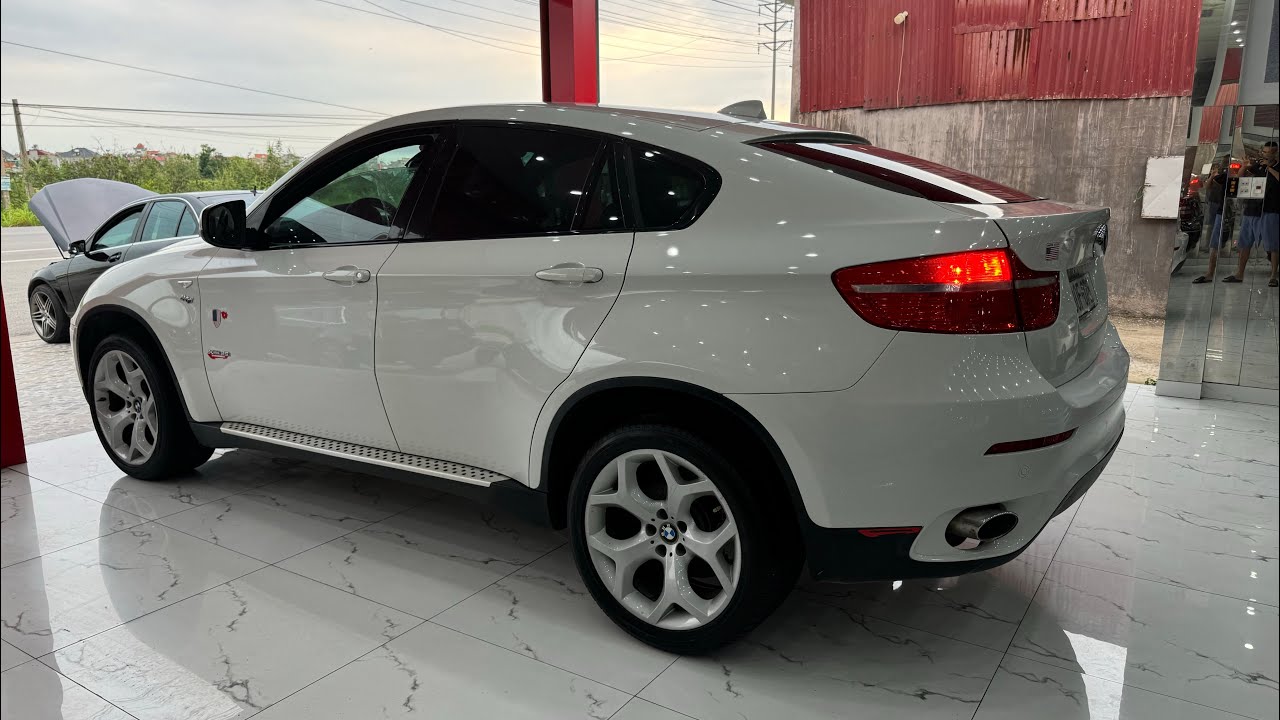 Loại xe này 1 năm e mua mấy xe thôi…CỬA HÍT CÔNG NGHỆ NGẬP TRÀN MUA MỚI 5_6 TỶ BÁN 386 TRIỆU THÔI …