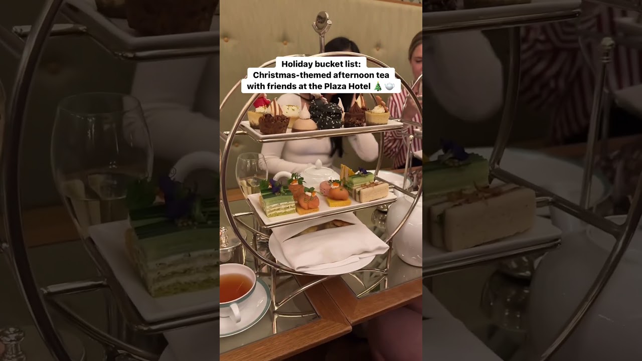Christmas-themed afternoon tea in NYC