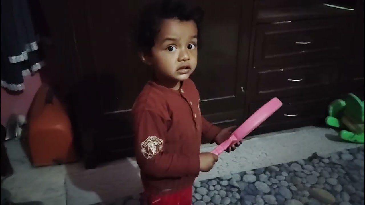 Mithaai ka dibba kyu Mila 😲
