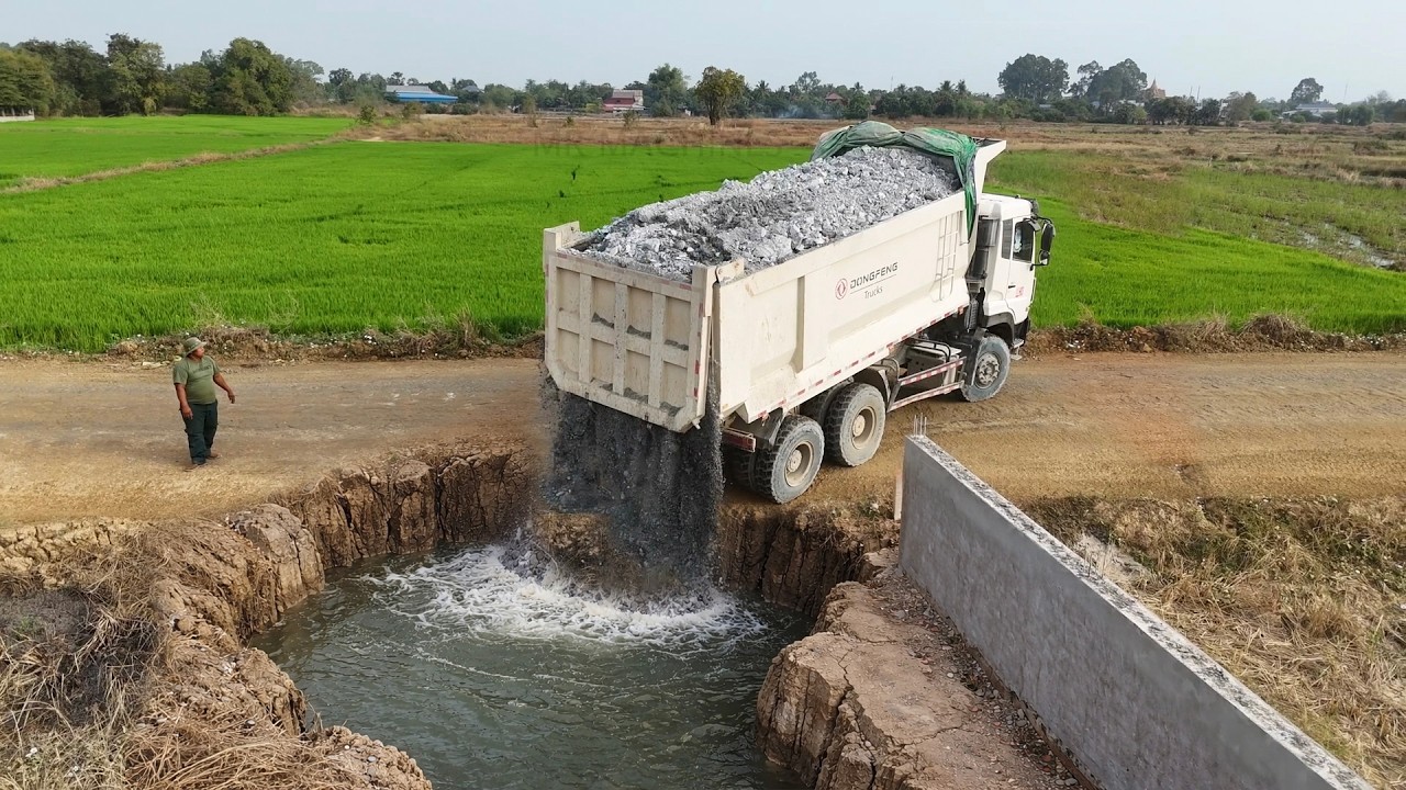 Be Watching New Project Begins! Bulldozer Moves Stones Level Ft 10wheel Dump Truck Unloading