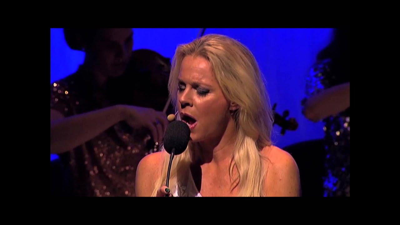 Malena Ernman - Så Mörk Är Natten-Lucia