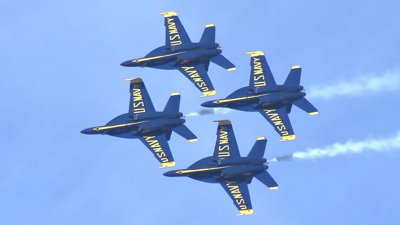 Blue Angels roar over San Francisco Bay in dazzling Fleet Week air show