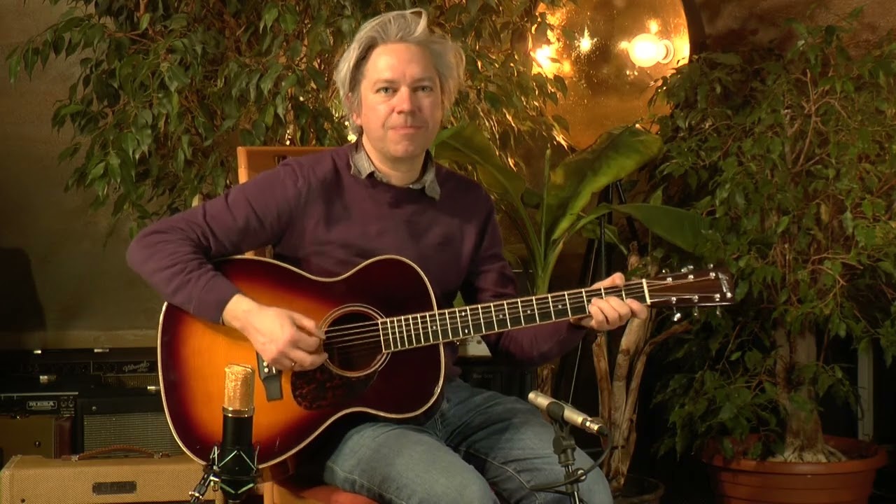 Larrivee OM-50 MH Custom from 2017 presented by Tobias Hoffmann @VintageGuitarOldenburg
