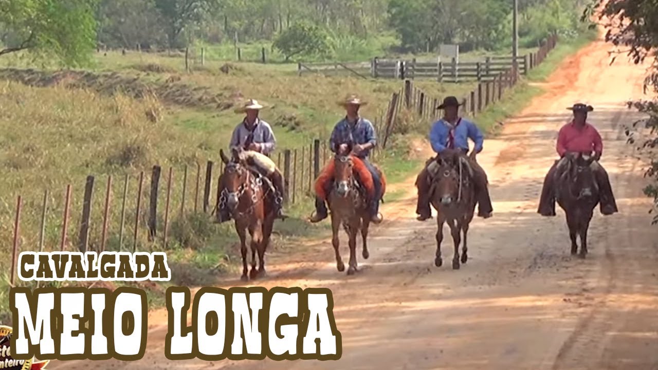 Cavalgada meio longa no estrad&atilde;o
