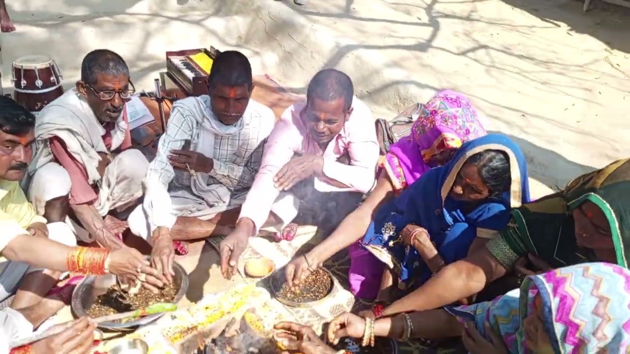 #havan Nihal Singh ka Purva Gram Sabha pakargaon mohanganj tiloi Amethi 