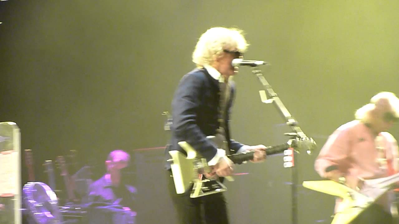 Mott the Hoople - Violence (O2 Arena, London, England, 18.11.2013)