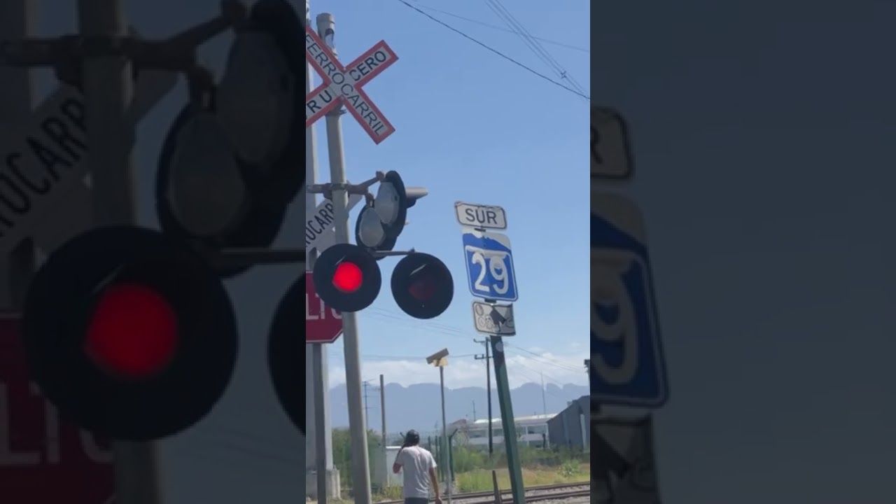Se&ntilde;al crucero de Ferrocarril