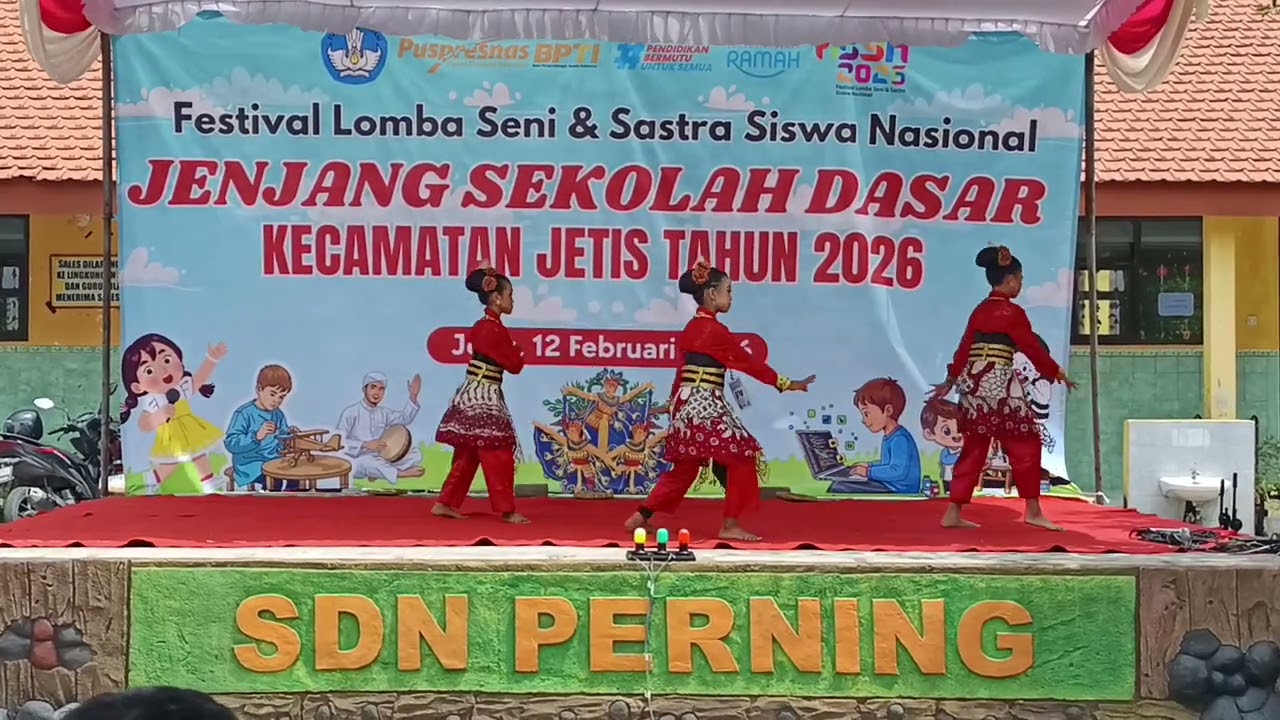 Tari Suka Parisuka, performed by Ananda Alissa, Gendis & Artika. @Lomba FLS2N Kec. Jetis 2026.