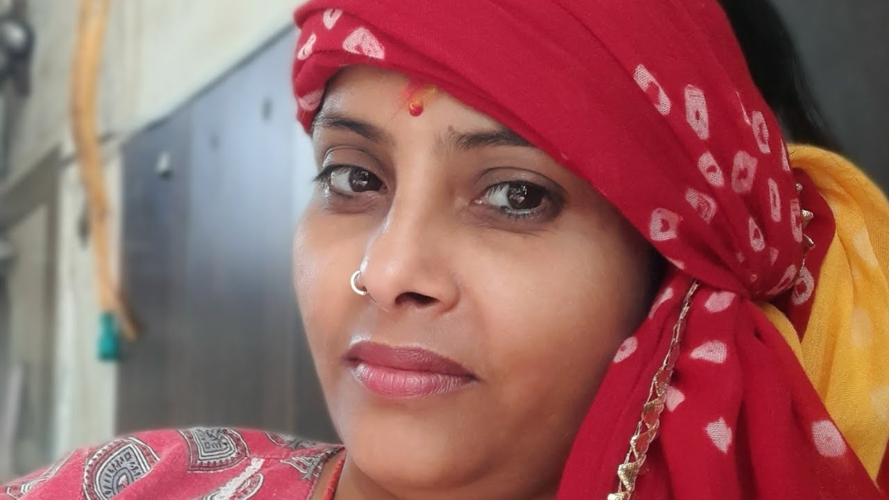 रिस्ता वही कीमती है.. जिससे आपकी क़ीमत हो वरना इस्तेमाल होने से अच्छा तो अकेला रहना बेहतर है.. 🌹#live