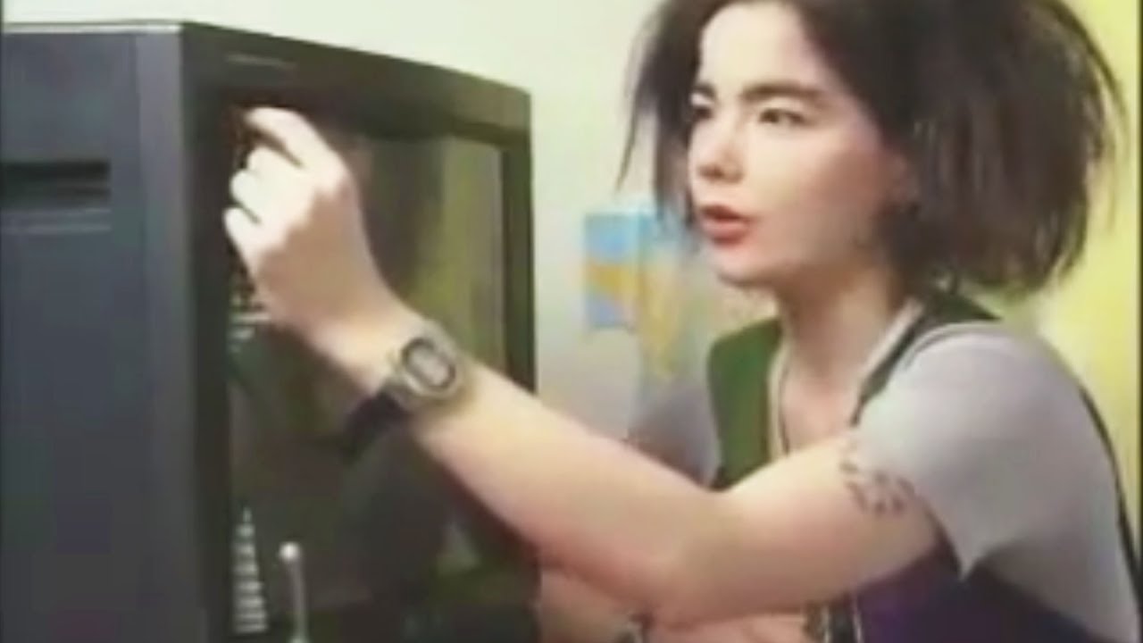 Unintentional ASMR 📺 Bj&ouml;rk takes her TV apart (Icelandic accent)