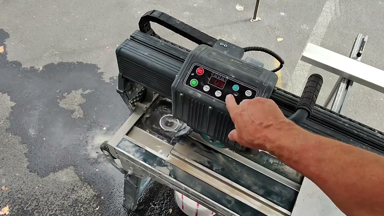 Как пользоваться автоматической плиткорезной пилой Bihui TCSA1200A для влажной резки плитки