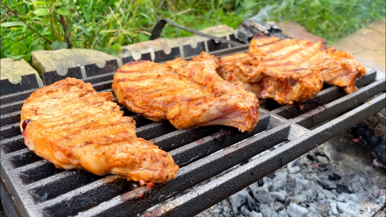 САМЫЙ ВКУСНЫЙ СТЕЙК НА ЧУГУННОЙ РЕШЁТКЕ ГРИЛЬ / СЕРЁГА ПРИЕХАЛ В ГОСТИ / ИЛЬЯ ПОШЁЛ НА ПОПРАВКУ ВЛОГ