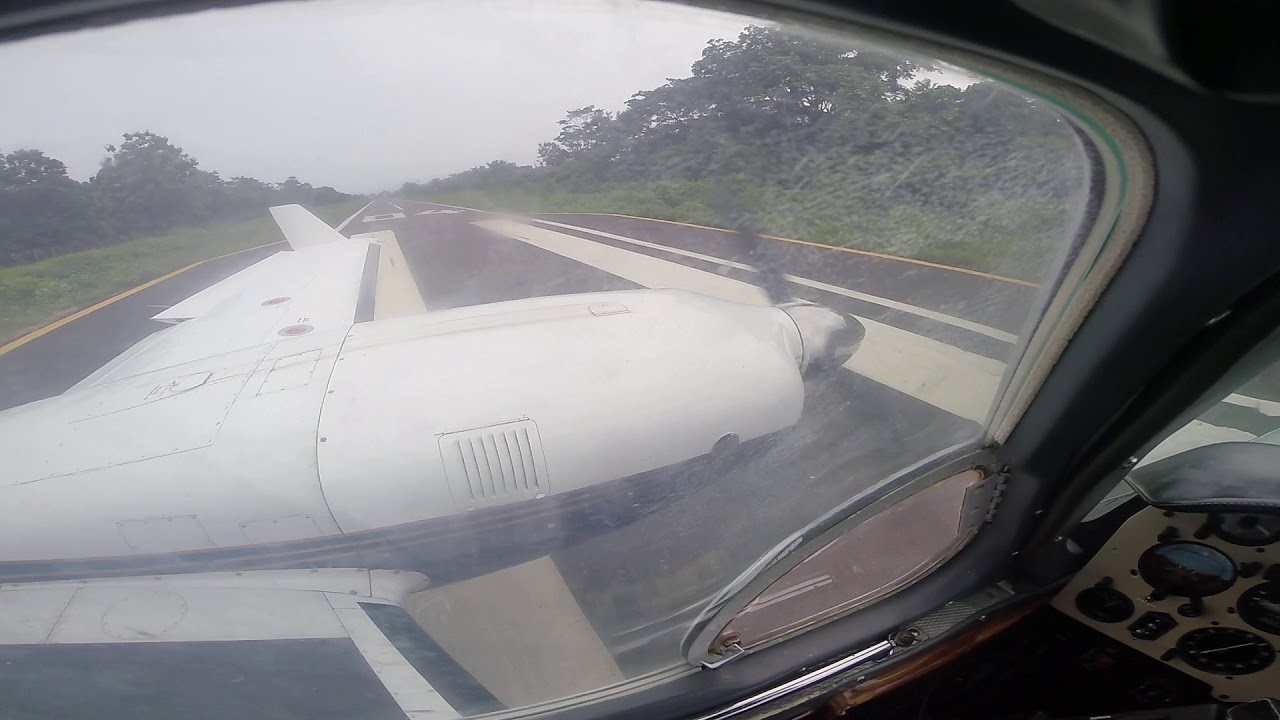 PIPER NAVAJO 350 T/OFF CAPURGANA