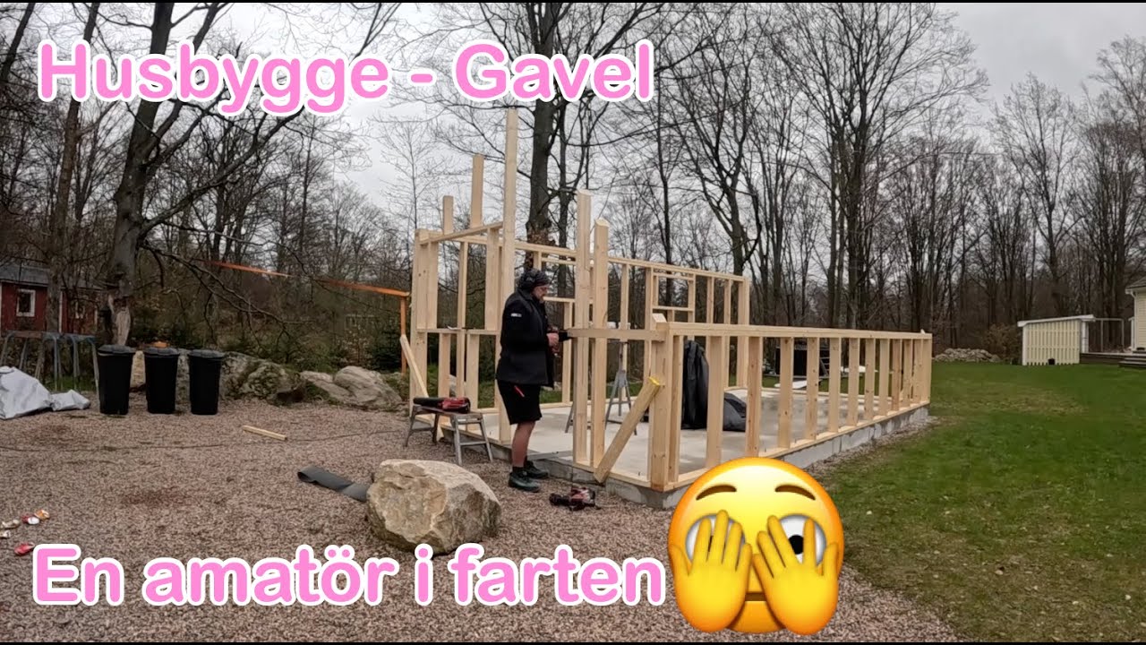 Monterar upp gaveln - Amatörbygge - Attefallshus - Del 3