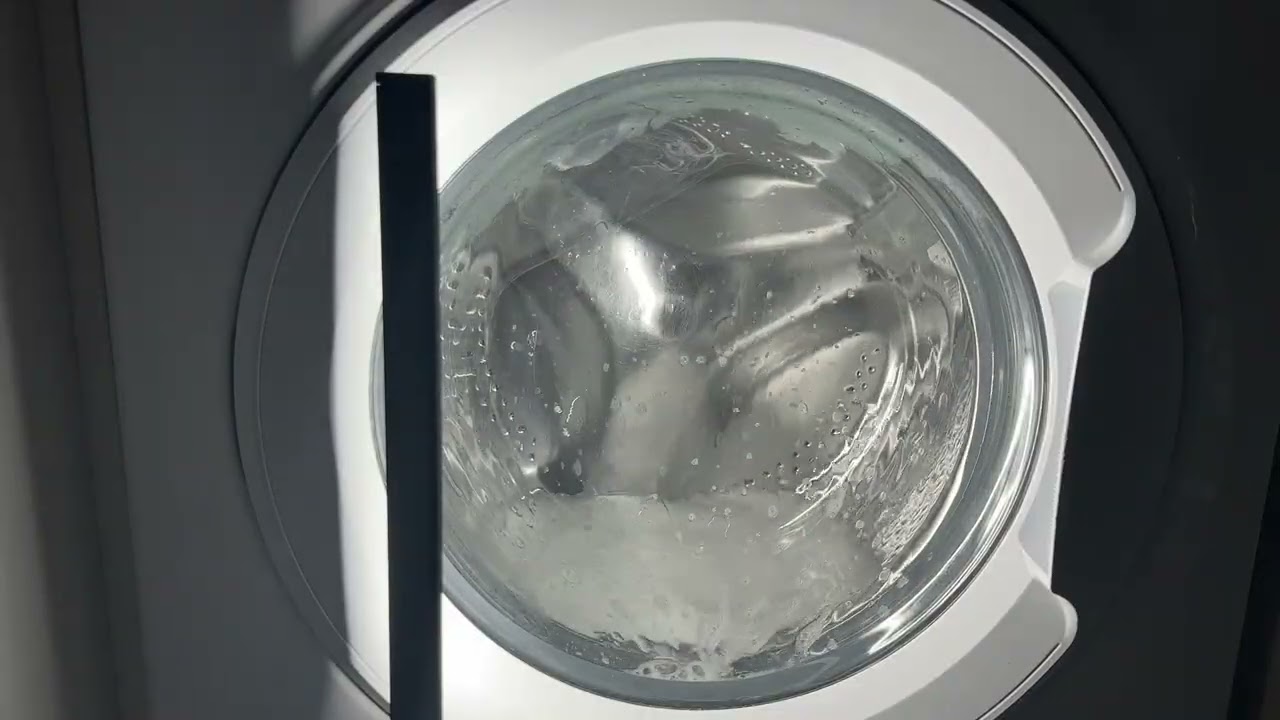 Hotpoint NSWR743 - Auto Clean