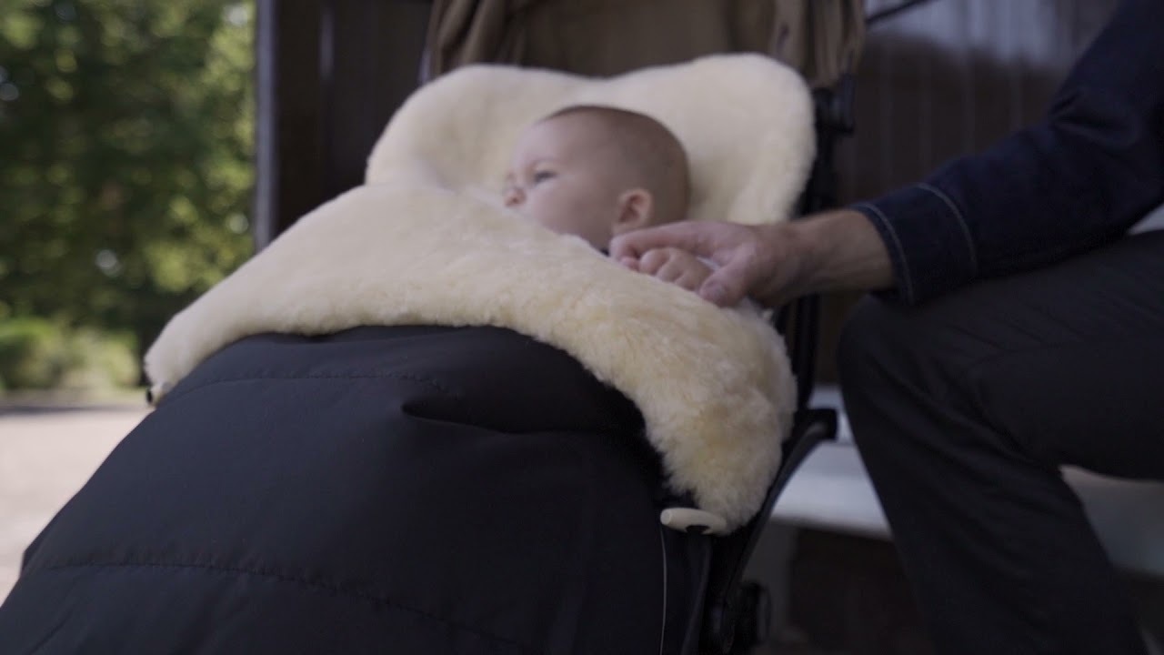 Our Fellhof Classic Sheepskin Footmuff In Action | Baa Baby