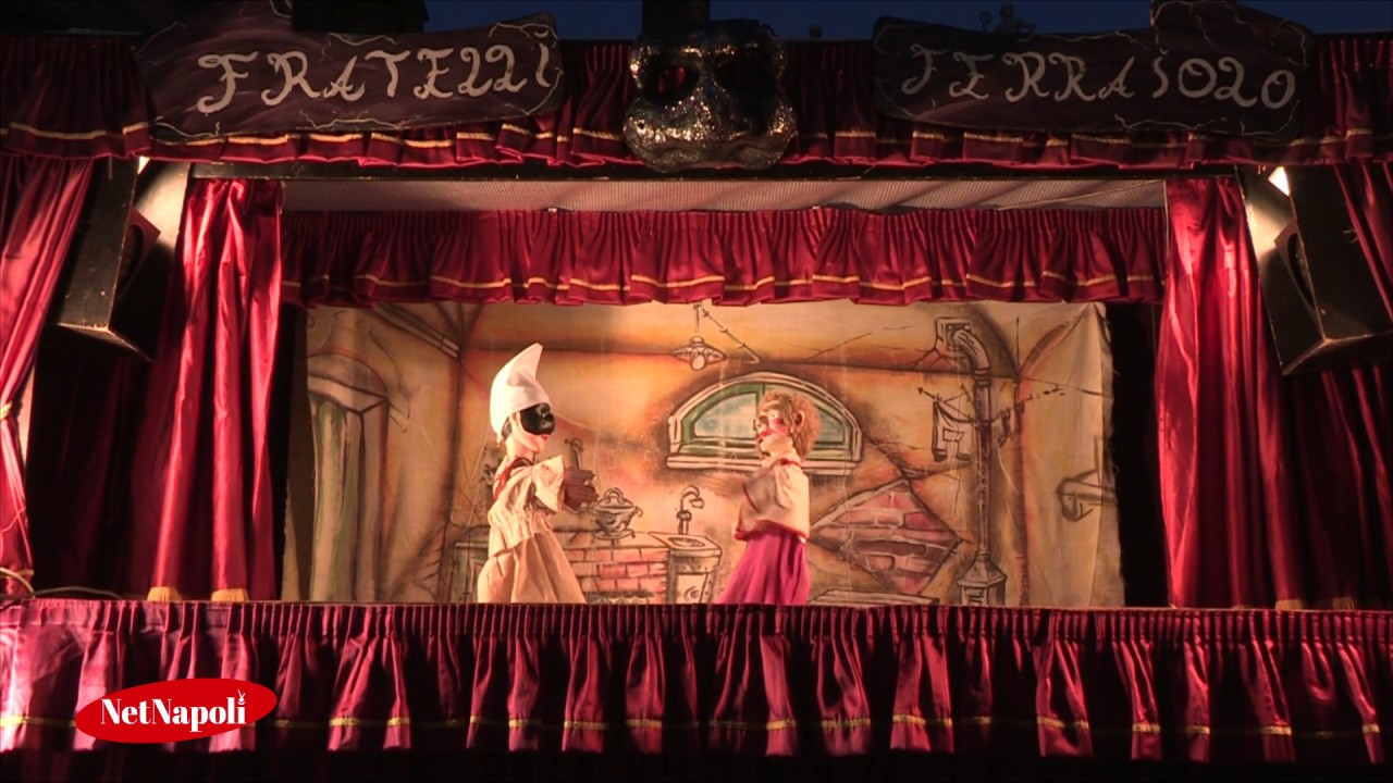 Pulcinella e la danza degli spettri  teatro dei burattini di Mario Ferraiolo