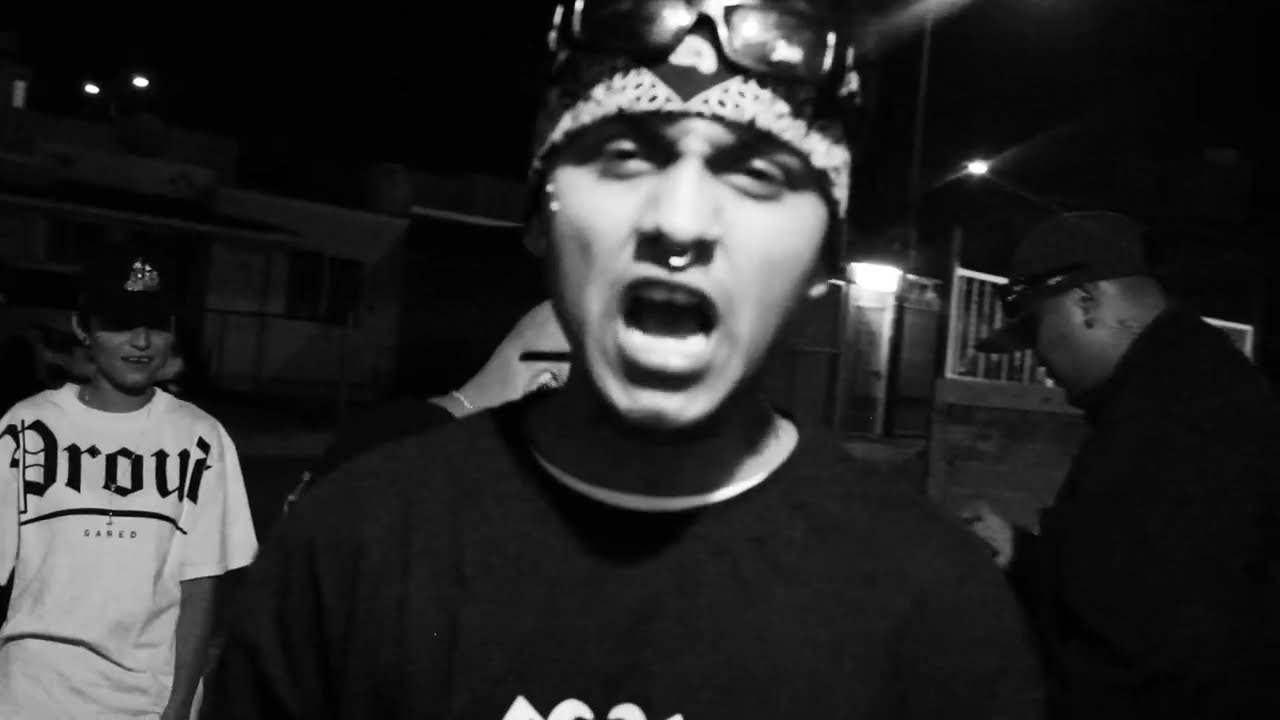 En tanta mierda Tumba2 RR (video oficial)