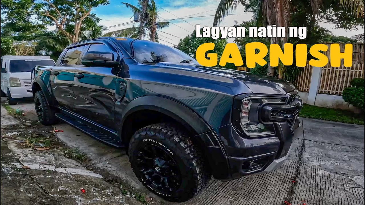 Ford Ranger Next Generation Sport 4x4 2023 - Installing Garnish