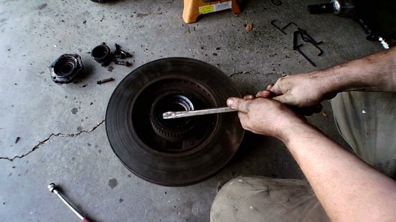 Pathfinder Adventures -  1997 Gold R50 Pathfinder - Bearing Repack, Pads & Rotors Replacement, Hubs