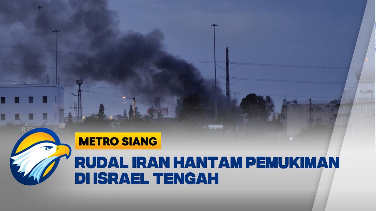 Momen Pecahan Rudal Iran Hantam Permukiman Warga di Israel [Metro Siang]