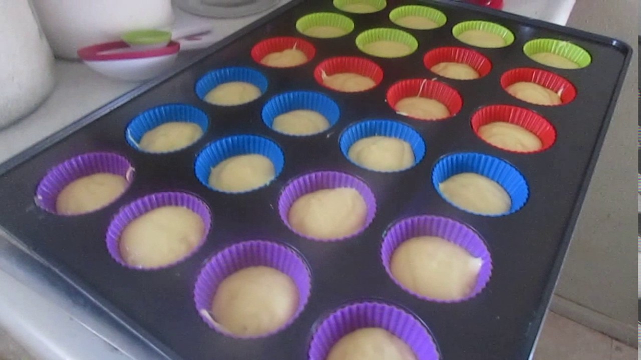 Usando Moldes de Silicona para cupcakes Por primera ves