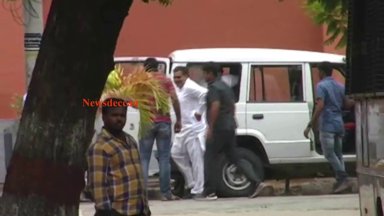 TDP MLC Deepak Reddy Arrested Visuvals | Land Mafia Case | JC Diwakar Reddy Son In Law |  Newsdeccan