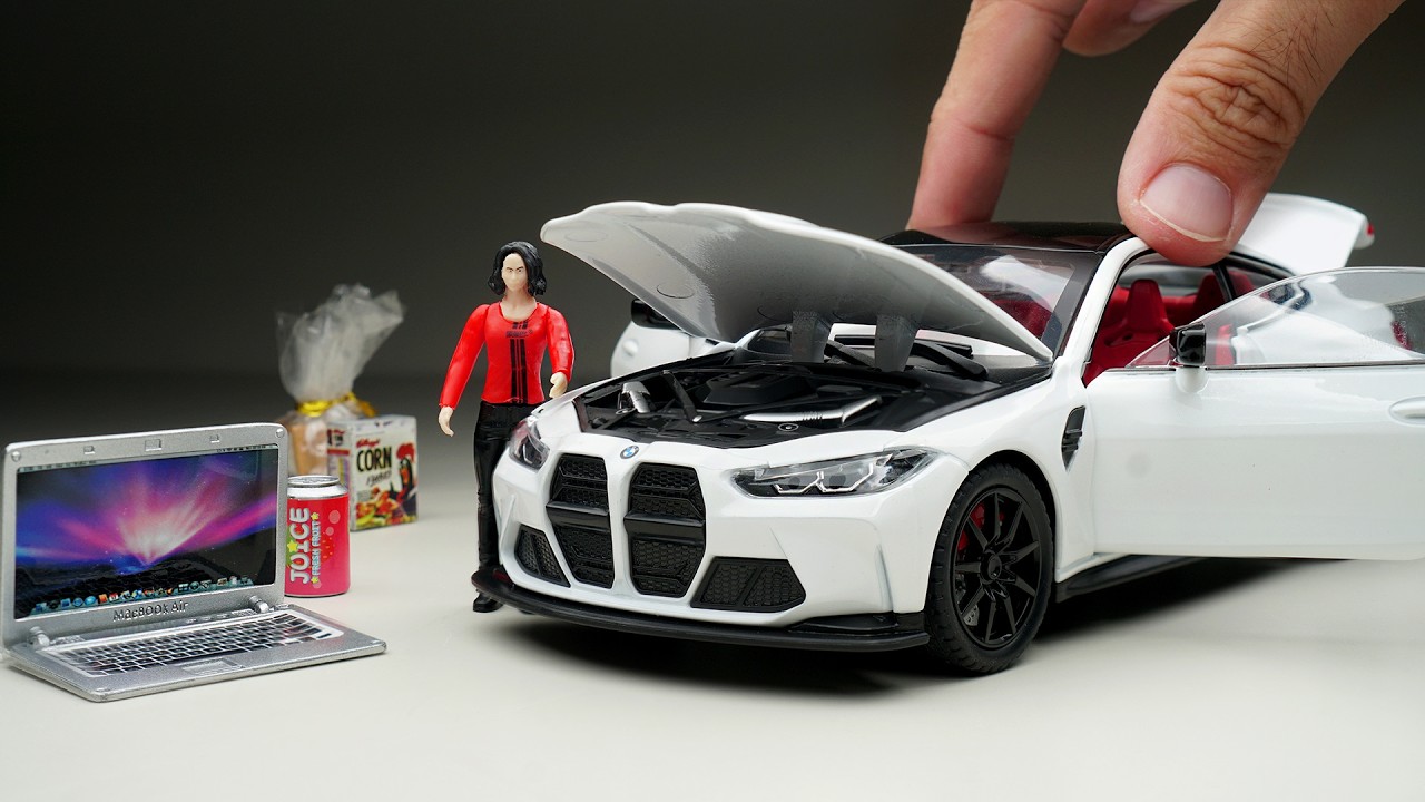 Unboxing of BMW M4 1:24 Scale Diecast Model Car