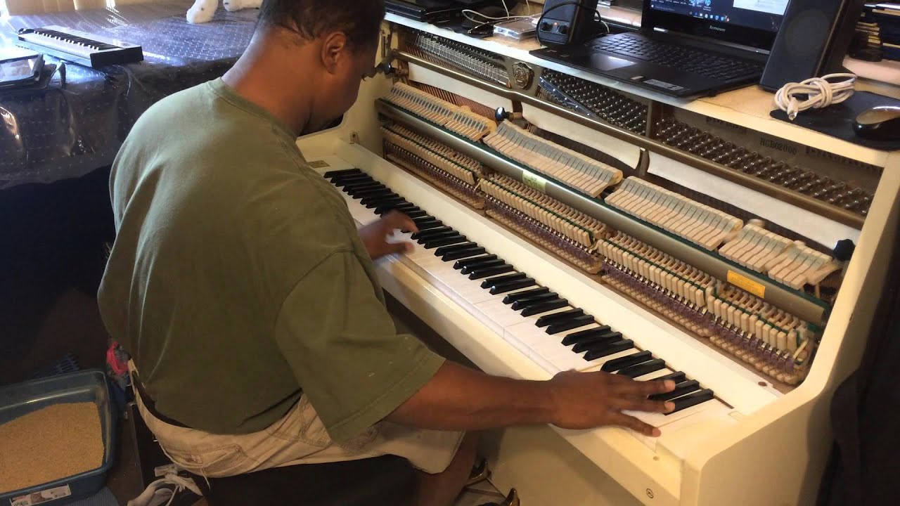 Kris Nicholson Playing Canadian Sunset Samick SU-105 Upright Piano