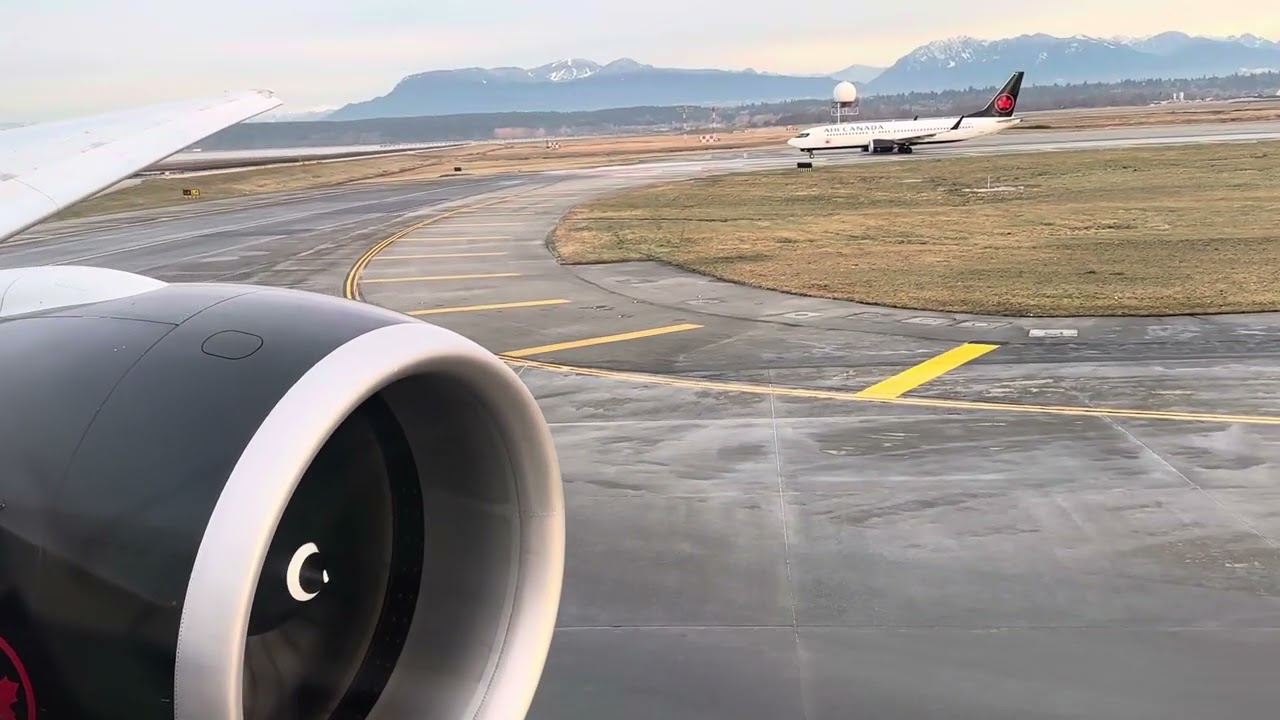 Sunrise Takeoff YVR to YYZ, Air Canada 777-300ER