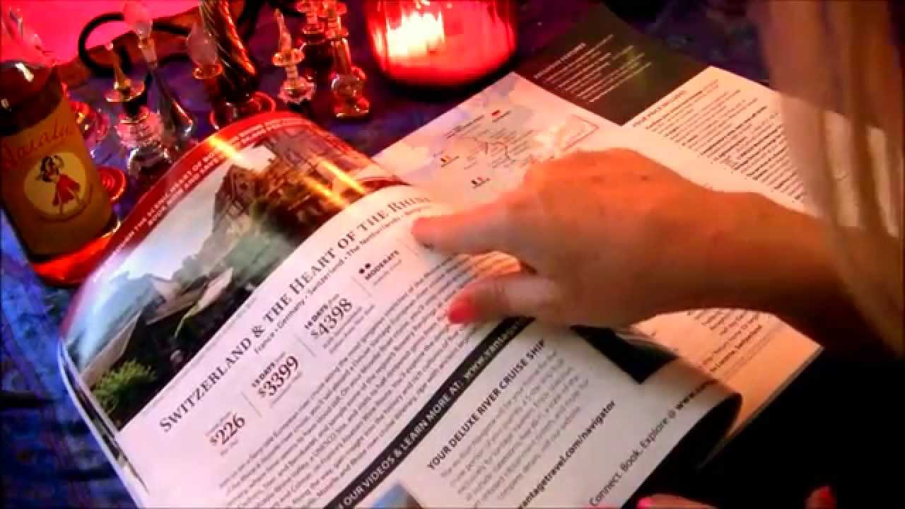 TRAVEL AGENT ROLE PLAY ~*~ Agence de Voyage ~*~ ASMR Page Turning in French (francais)