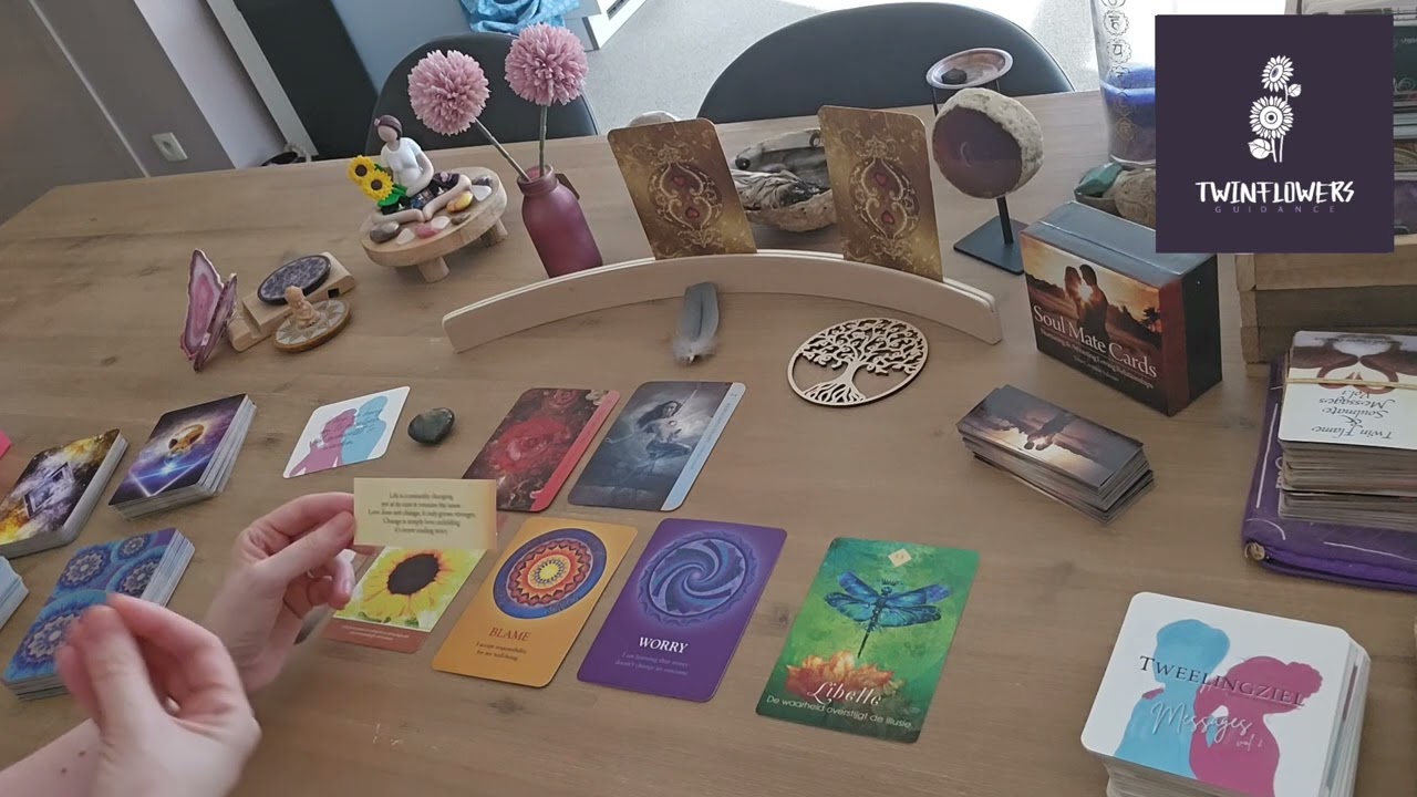 Tweelingzielen: Pick-a-pile reading 💕 in welke energie zit je twin en wat wil hij/zij je vertellen?