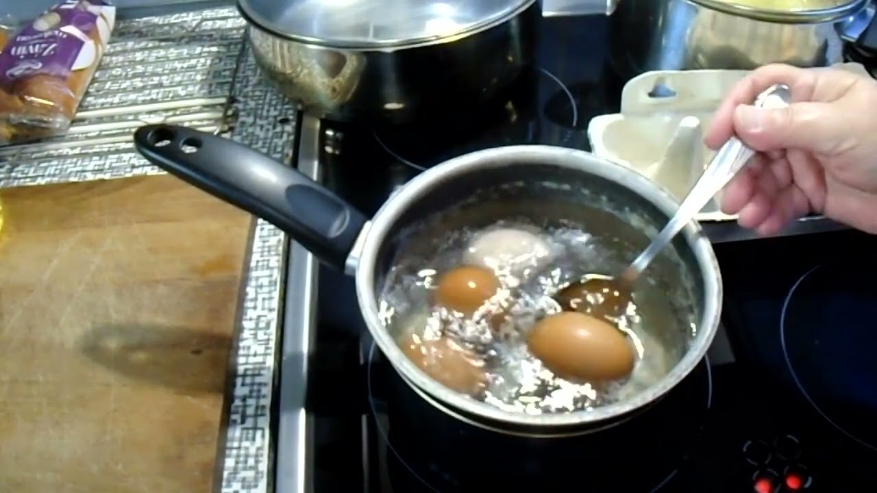 Marie Pačesov&aacute; rad&iacute;, jak se spr&aacute;vně vař&iacute; vejce natvrdo.