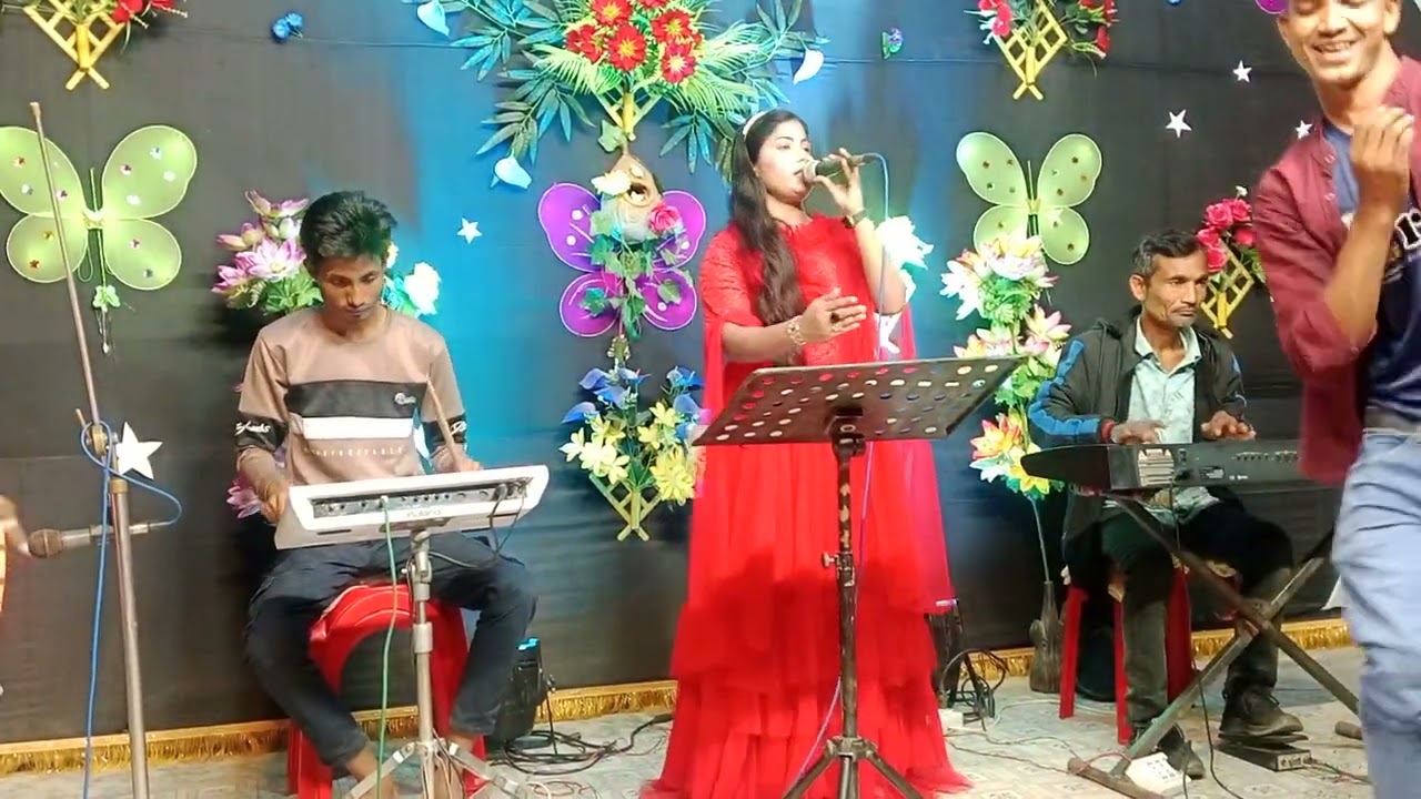 বিয়ে বাড়ির গিত আমাদের ভিডিও গুলা যদি আপনার কাছে ভালো লাগে তা হলে সবাই সেলাইটি সাবস্ক্রাইব করবেন 