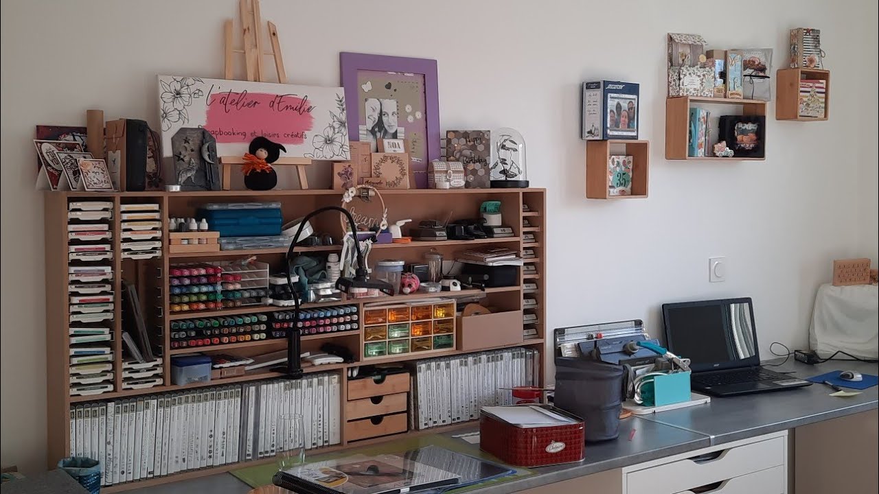 visite de ma scraproom!! ouiii enfin!!!!