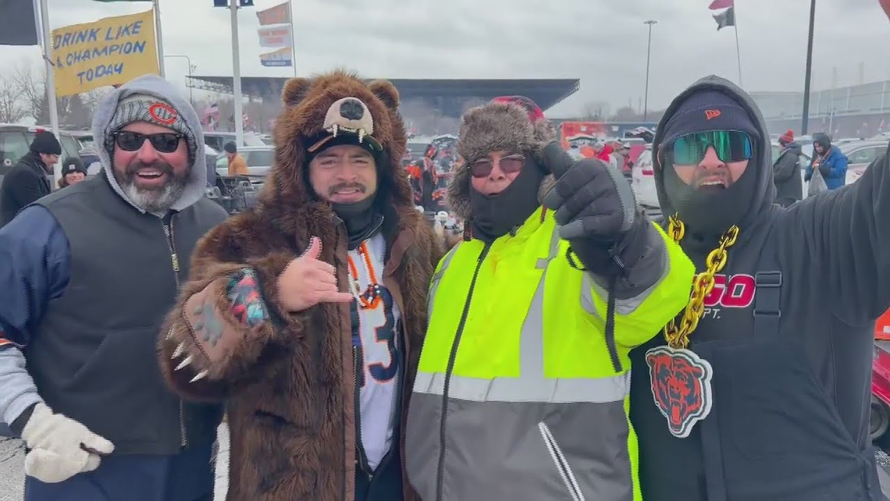 Bears fans bundle up as they pack Soldier Field for playoff game between Chicago and LA