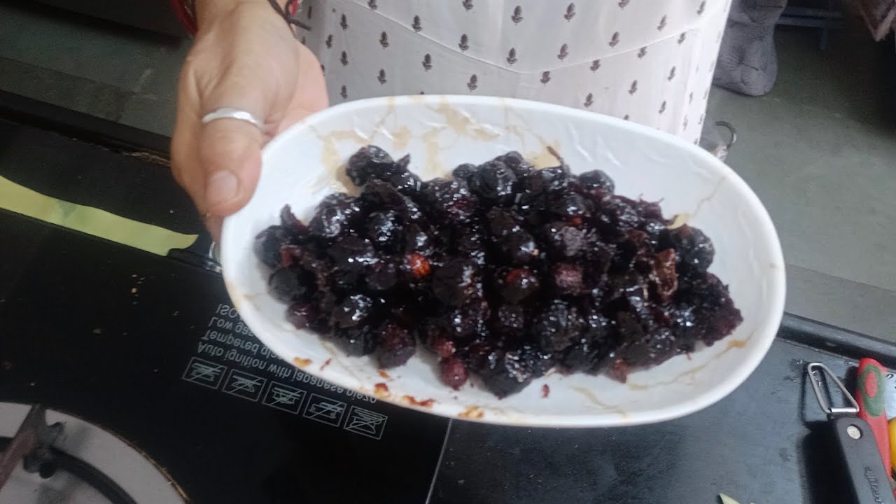 Best out of wast ( बेकार पड़ी चीजों का इस्तेमाल किया।)