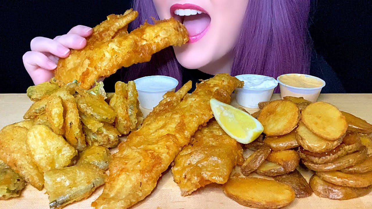ASMR FISH & CHIPS MUKBANG (NO TALKING) + FRIED PICKLES *EXTREME CRUNCHY SOUNDS*