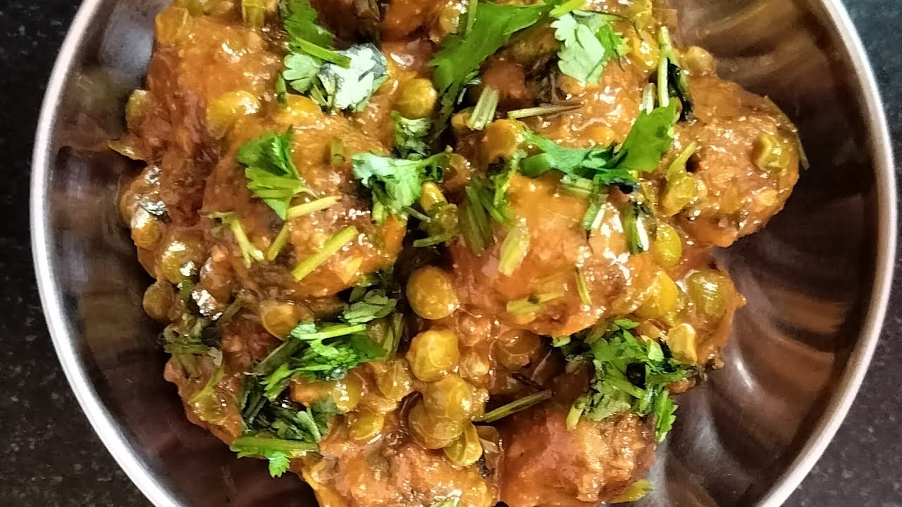 एक नए ट्विस्ट के साथ बनाई मल्टीग्रेन मुठिया और दाने की सब्जी... जो बिना रोटी के भी खा सकते है #food 
