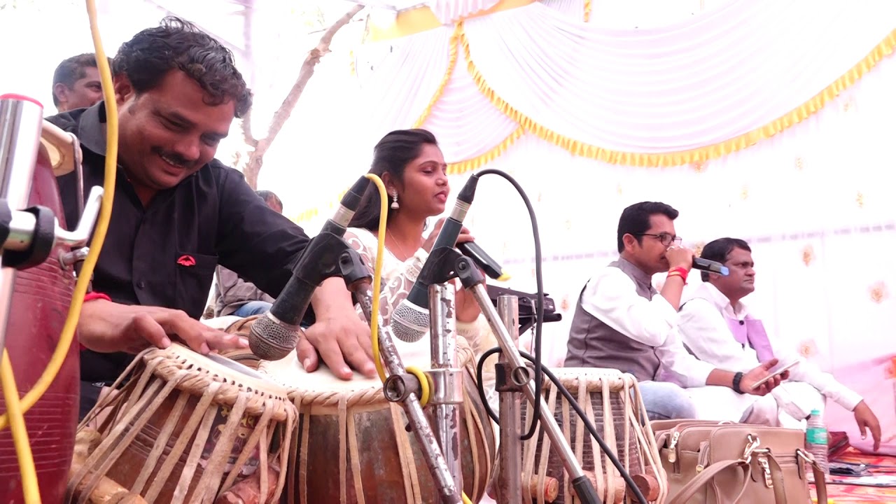 निसर्ग राजा ऐक सांगते गायिका:पोर्णिमा कांबळे