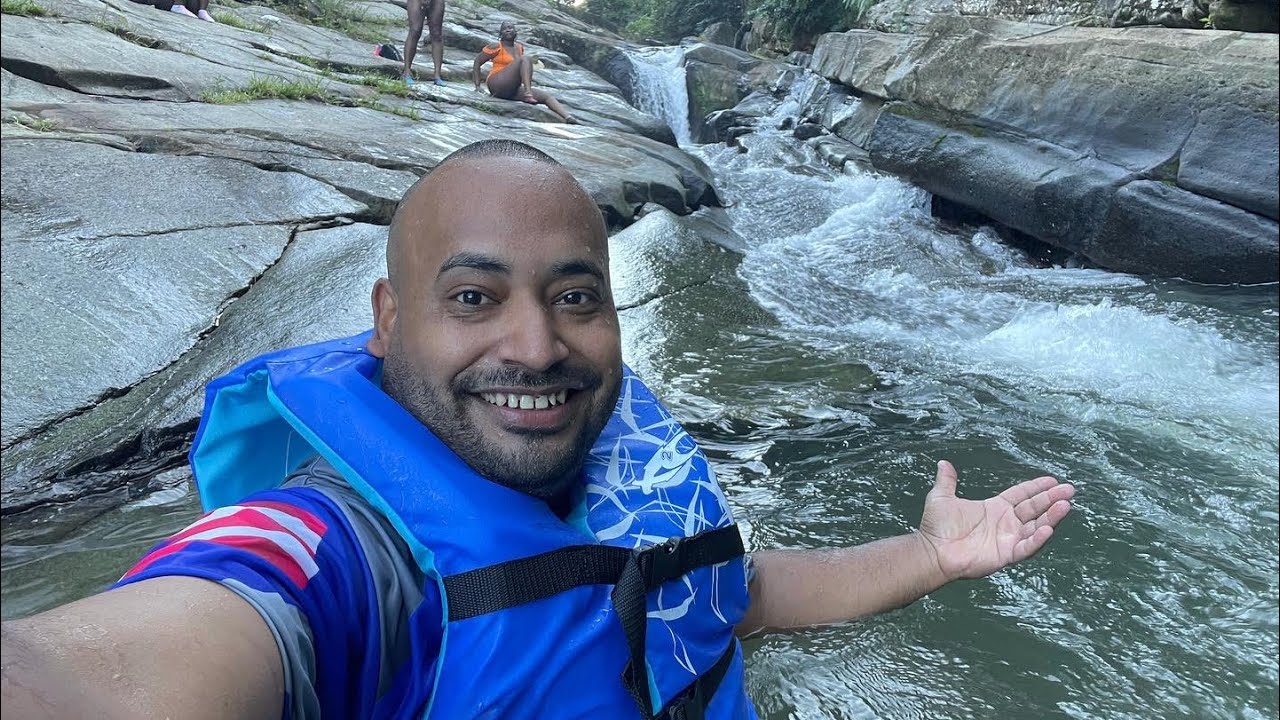 Chorreras naturales en Las Pailas en Luquillo, Puerto rico 🇵🇷!!!!
